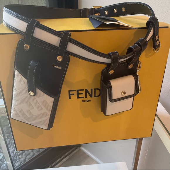 Fendi Phone Holder Leather Belt - Picture 5 of 5